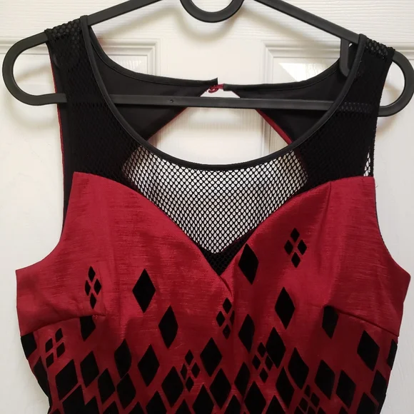 DC Comics Hot Topic Red Black Harley Quinn Formal Prom Party Dress Cospl… - Picture 2 of 9